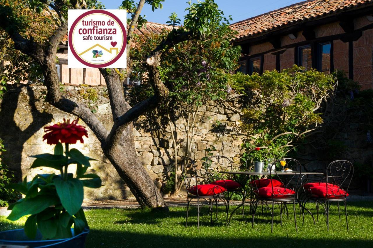 Hotel Posada Santa Maria La Real Aguilar de Campóo Exteriör bild