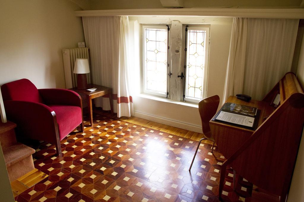 Hotel Posada Santa Maria La Real Aguilar de Campóo Exteriör bild